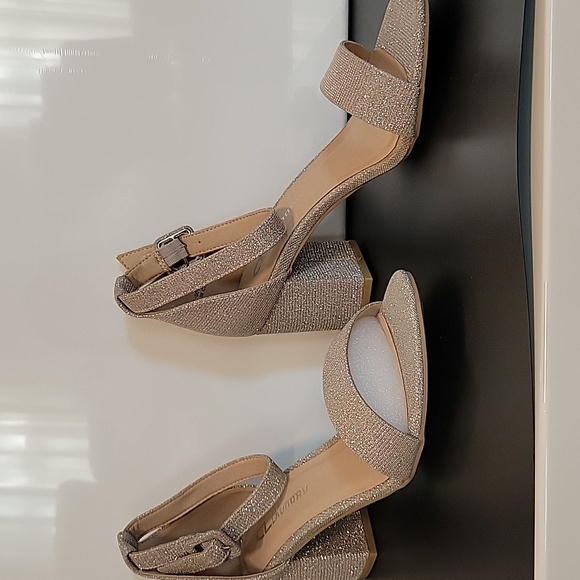 Chinese Laundry Women's Jody Heeled Sandal - Picture 1 of 9